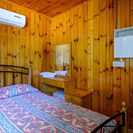 Ξενοδοχείο με διαμερίσματα Valley Πλάτρες