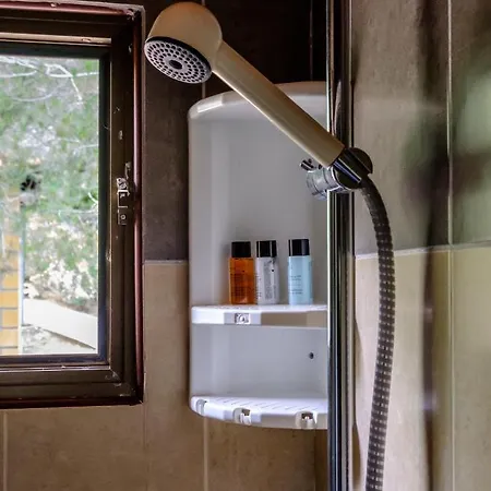 מלון דירות Valley 3*