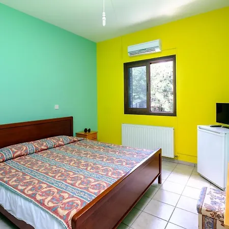 Valley מלון דירות 3*